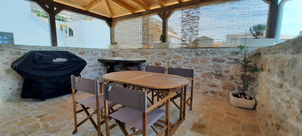 Apartments Mliko I Palenta Ražanac Kültér fotó