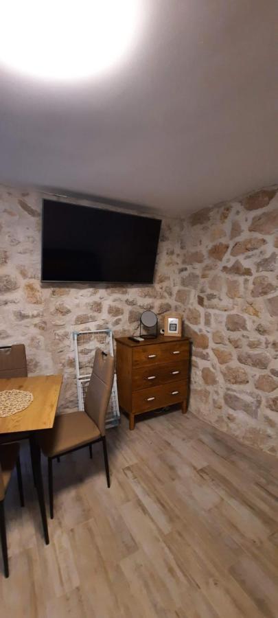 Apartments Mliko I Palenta Ražanac Kültér fotó