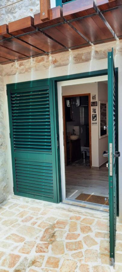 Apartments Mliko I Palenta Ražanac Kültér fotó