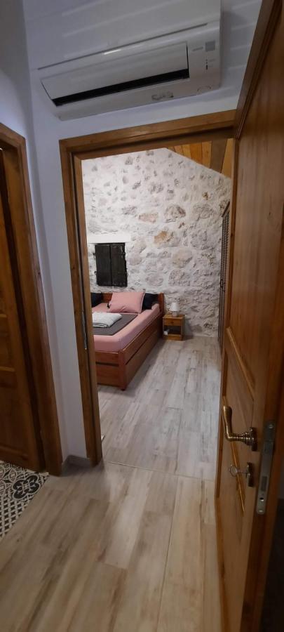 Apartments Mliko I Palenta Ražanac Kültér fotó