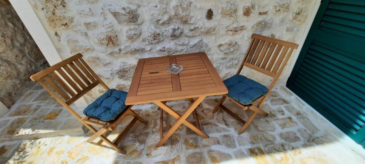 Apartments Mliko I Palenta Ražanac Kültér fotó