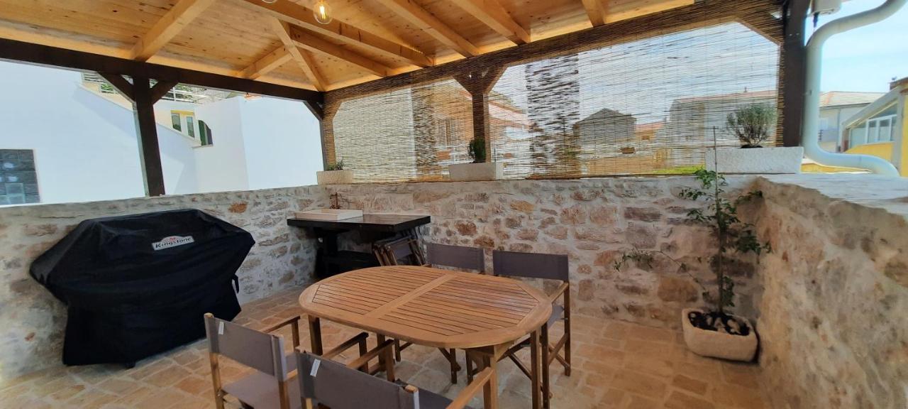 Apartments Mliko I Palenta Ražanac Kültér fotó